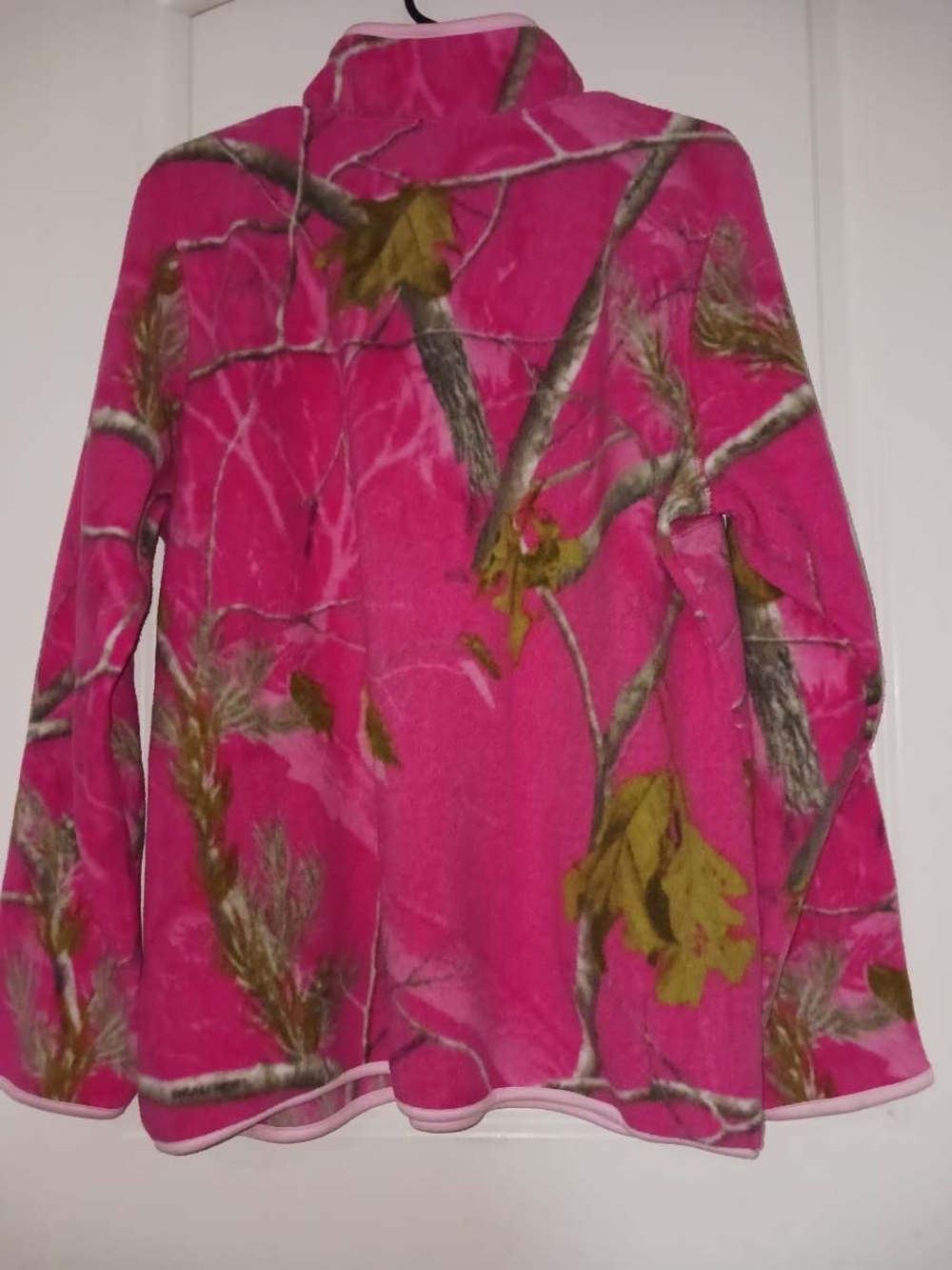 Realtree Hot Pink Camo Fleece Jacket - Picture 3 of 5